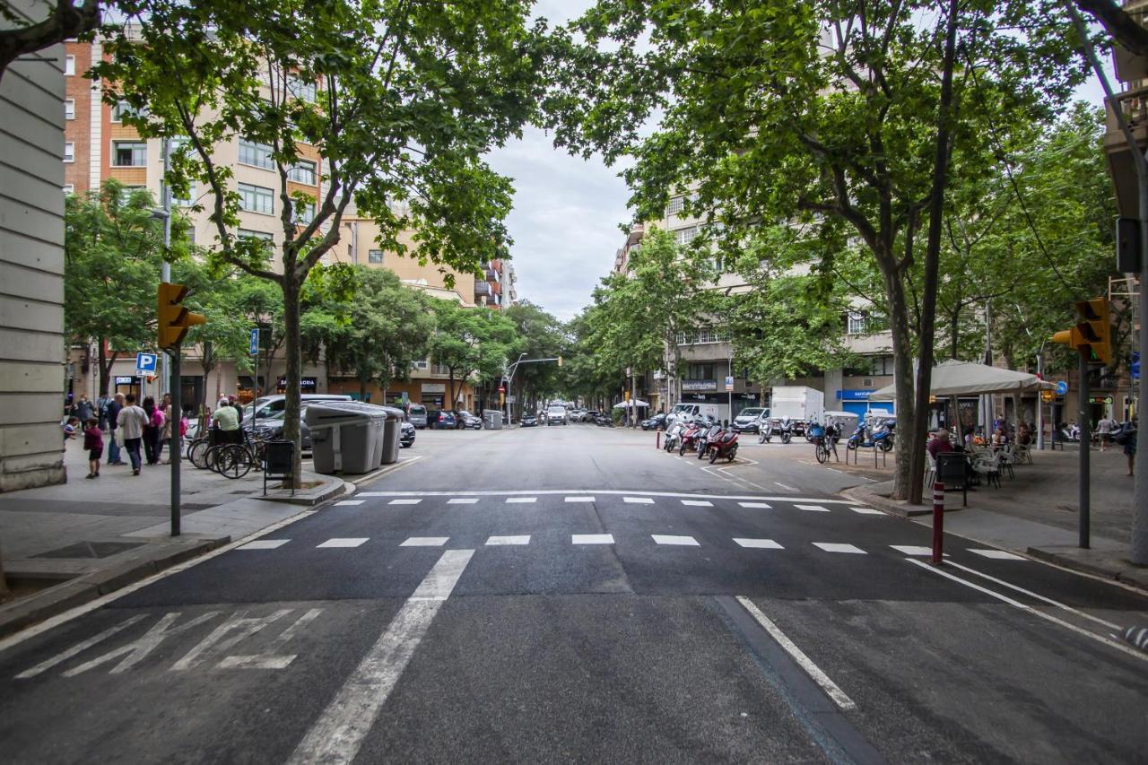 63mall321 - Beautiful Near The Sagrada